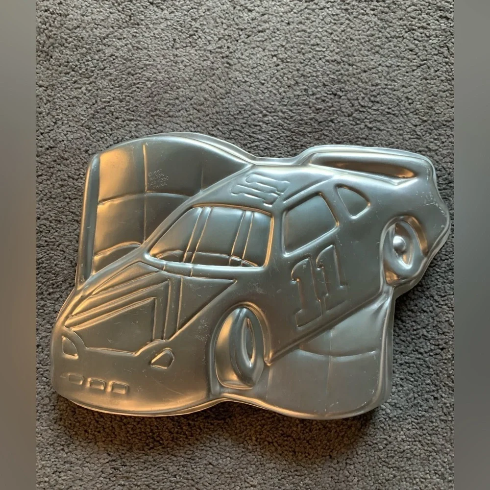 RACE CAR CAKE PAN. #11. Vintage Wilton. Good used condition.